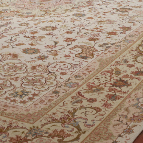 Handmade extra fine Persian Tabriz carpet - 308692