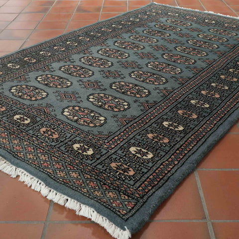 Handmade Pakistan Mori Bokhara rug - 309370