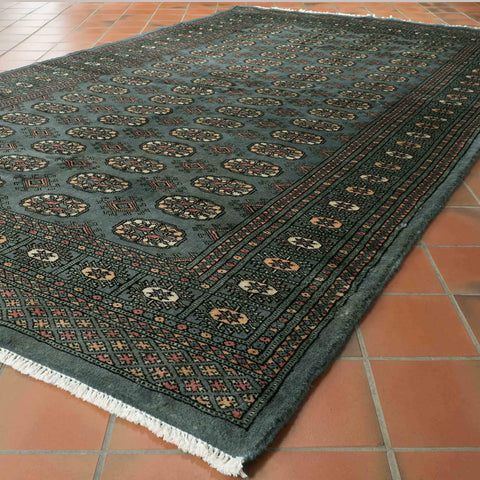 Handmade Pakistan Mori Bokhara rug - 309374