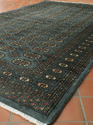 Handmade Pakistan Mori Bokhara rug - 309374