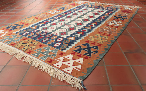 Handmade Fine Turkish Seccade Kilim rug - 309472