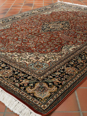 Handmade fine Kashmir silk rug - 309521