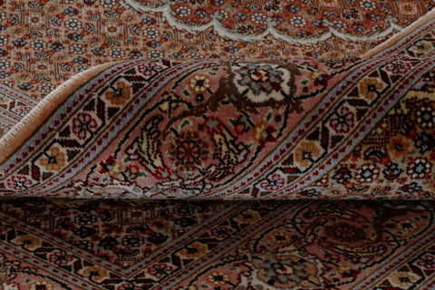 Fine handmade Persian Tabriz rug - 306297