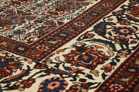 Handmade Persian Bakhtiar carpet - 306323