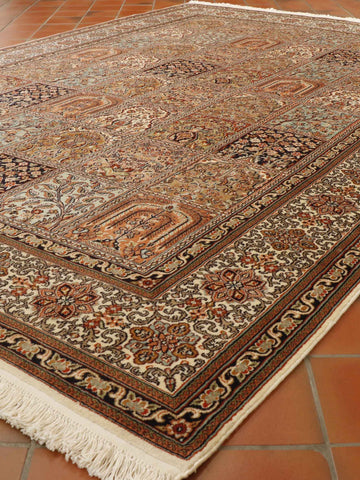 Fine handmade Kashmir silk rug - 307300