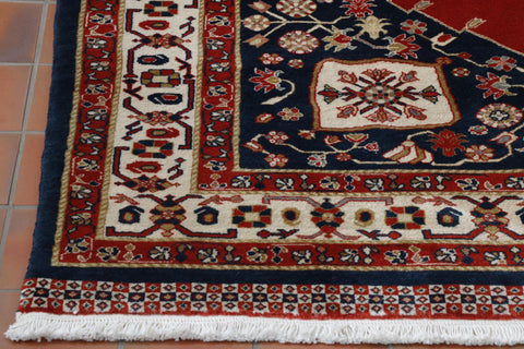 Fine handmade Persian Qashquli rug - 307919